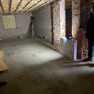 Front view of Cameron's Cottage