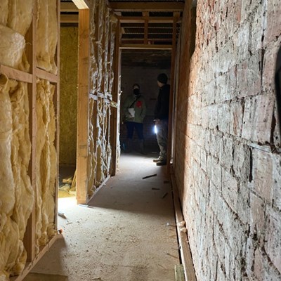 Front view of Cameron's Cottage